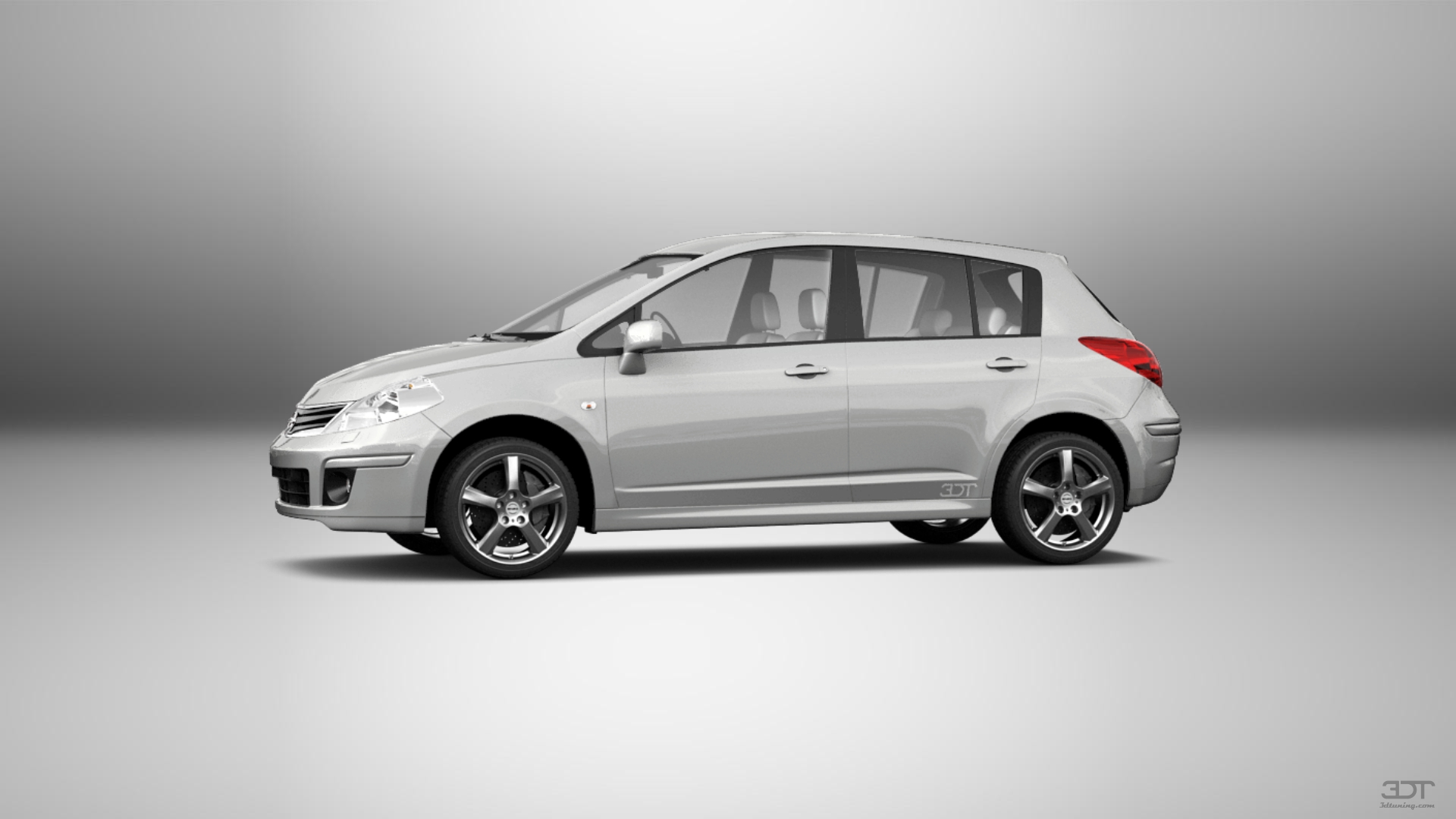 Nissan Tiida 5 Door Hatchback 2012