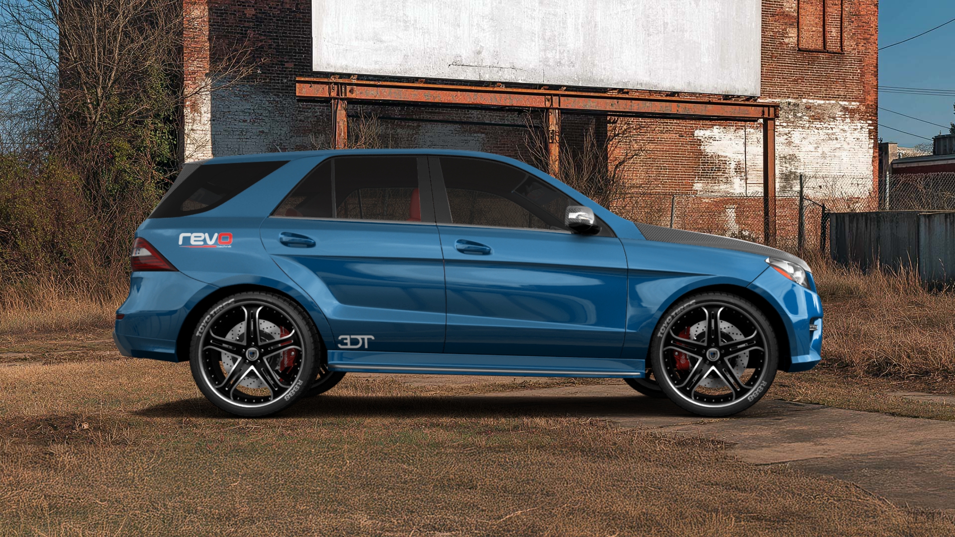 Mercedes M-Class 5 Door SUV 2011 Images
