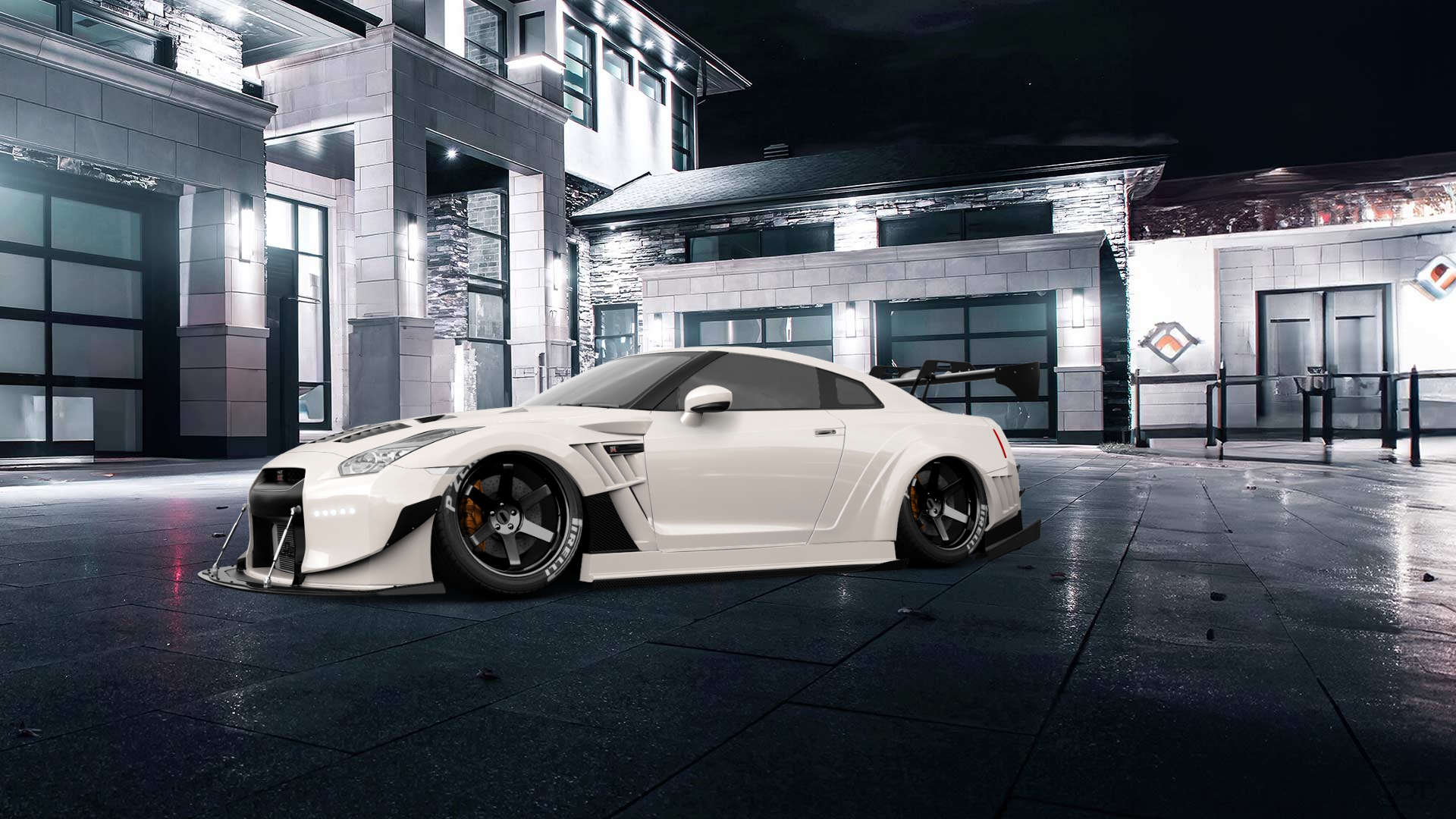 Nissan GT-R 2 Door Coupe 2010 Images
