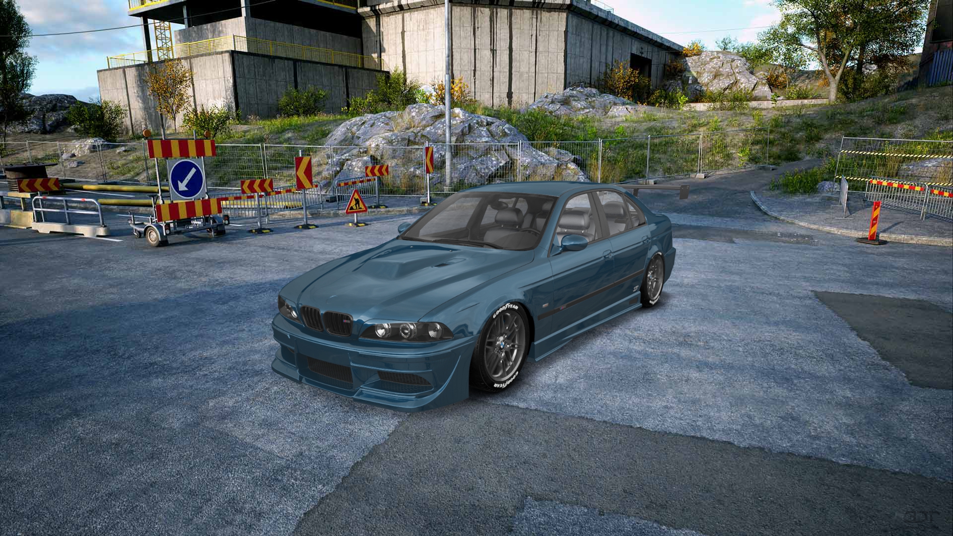 BMW 5 Series M5 Sedan 2003