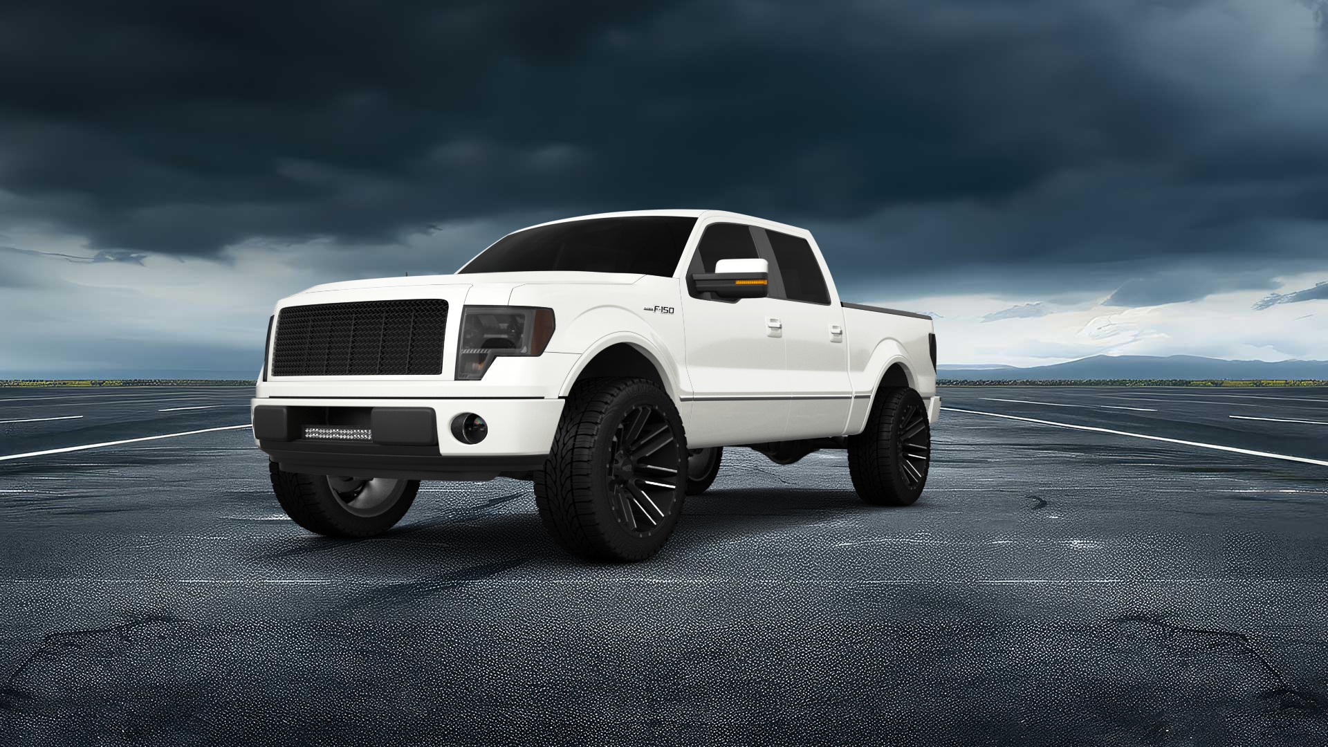 Ford F-150 Crew Cab 4 Door pickup truck 2013