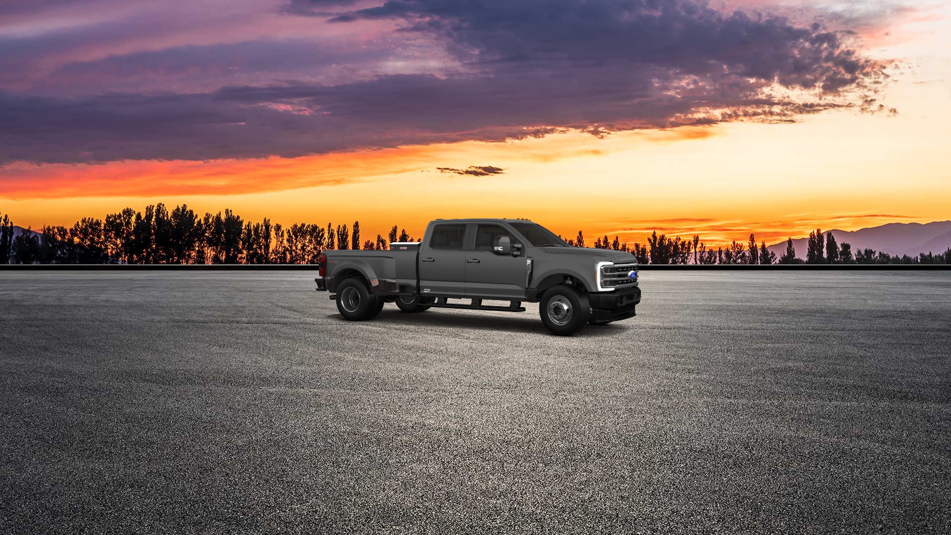 Ford F-350 DRW Crew Cab 4 Door pickup truck 2023 Images