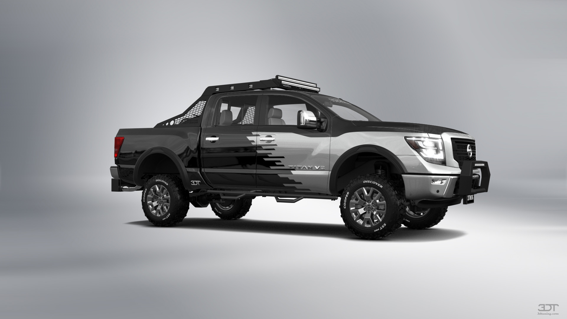 Nissan Titan 4 Door pickup truck 2021
