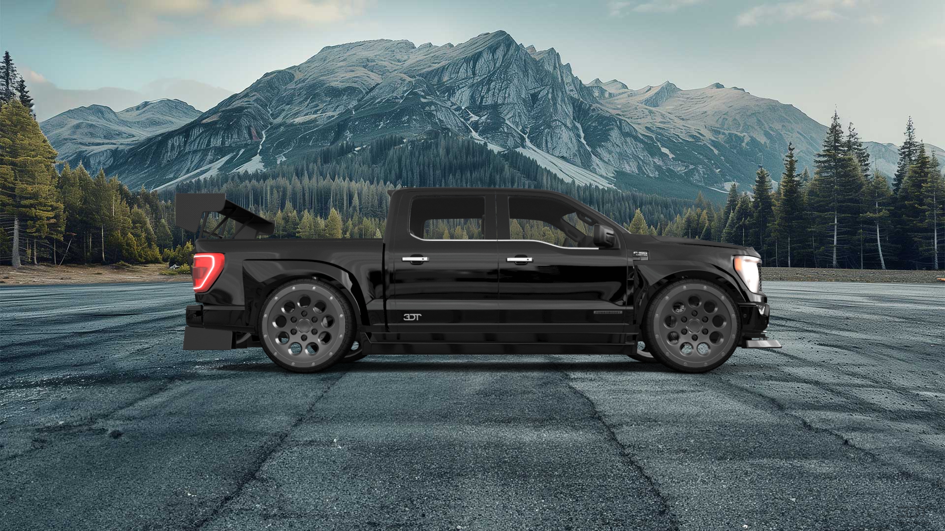 Ford F-150 SuperCrew 4 Door pickup truck 2021