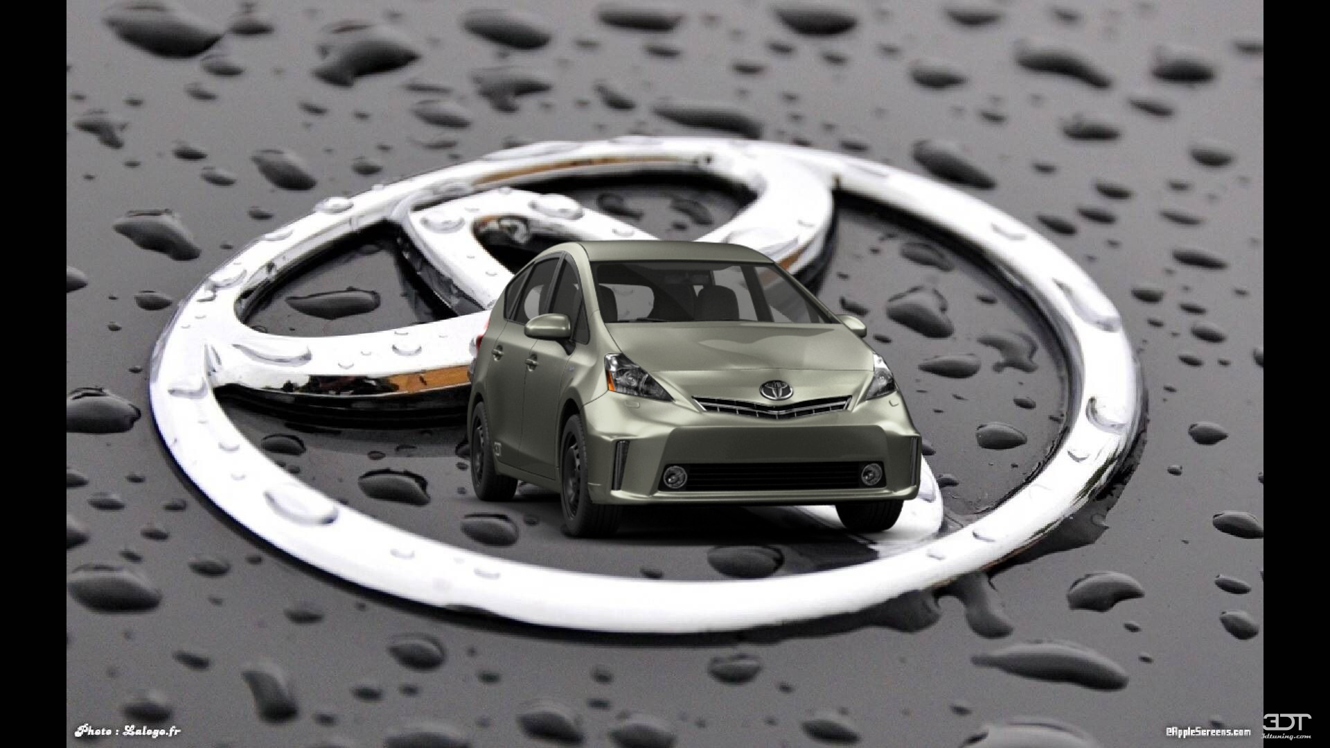 Toyota Prius V 5 Door Hatchback 2012