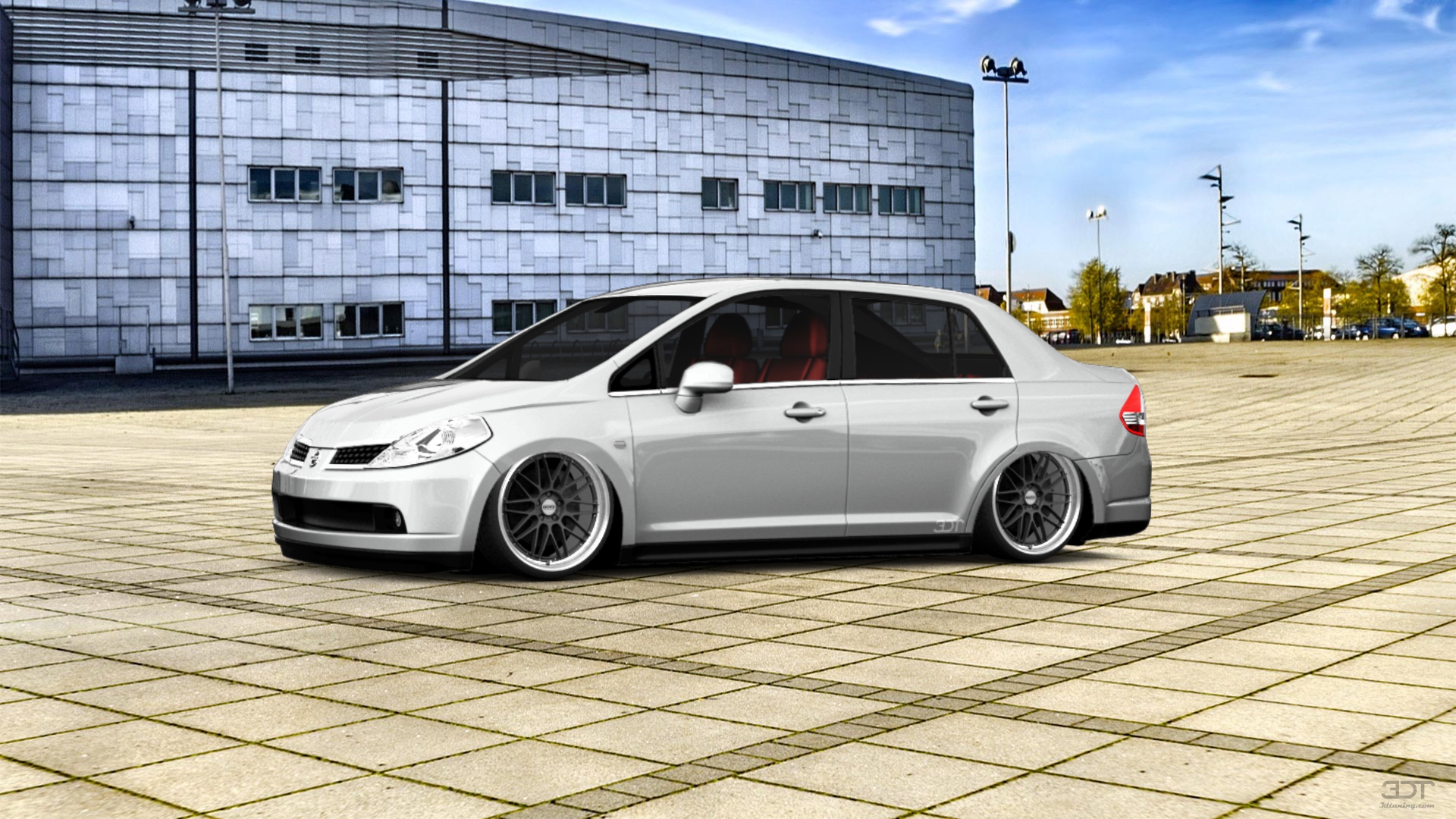 Nissan Tiida Sedan 2010