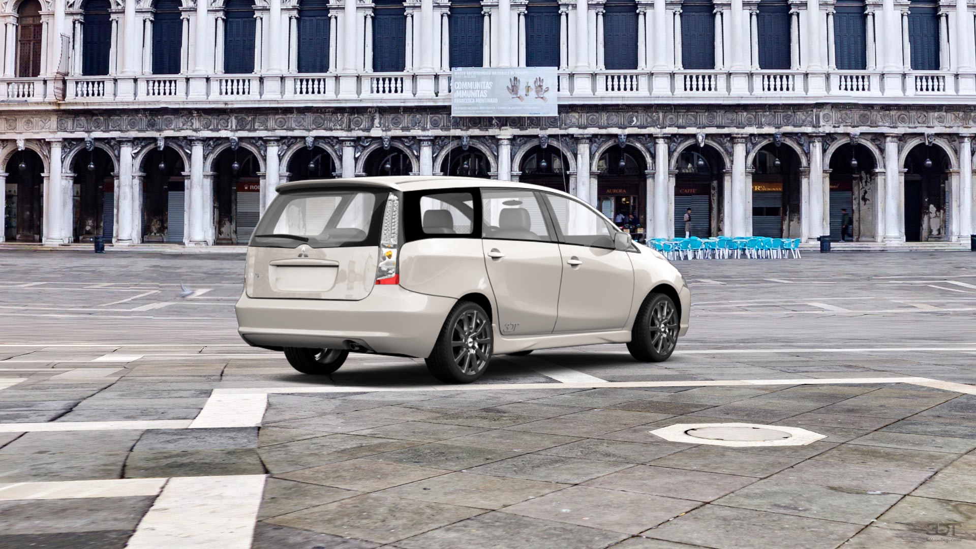 Mitsubishi Grandis 5-door MPV 2004