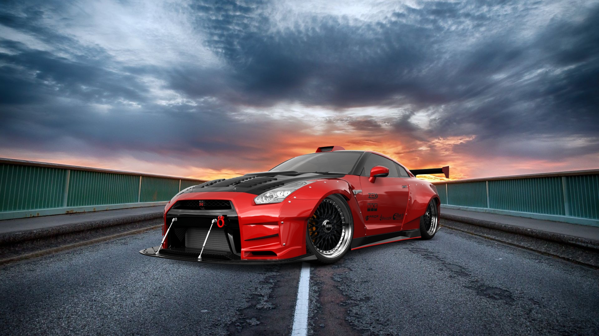 Nissan GT-R 2 Door Coupe 2010 Images