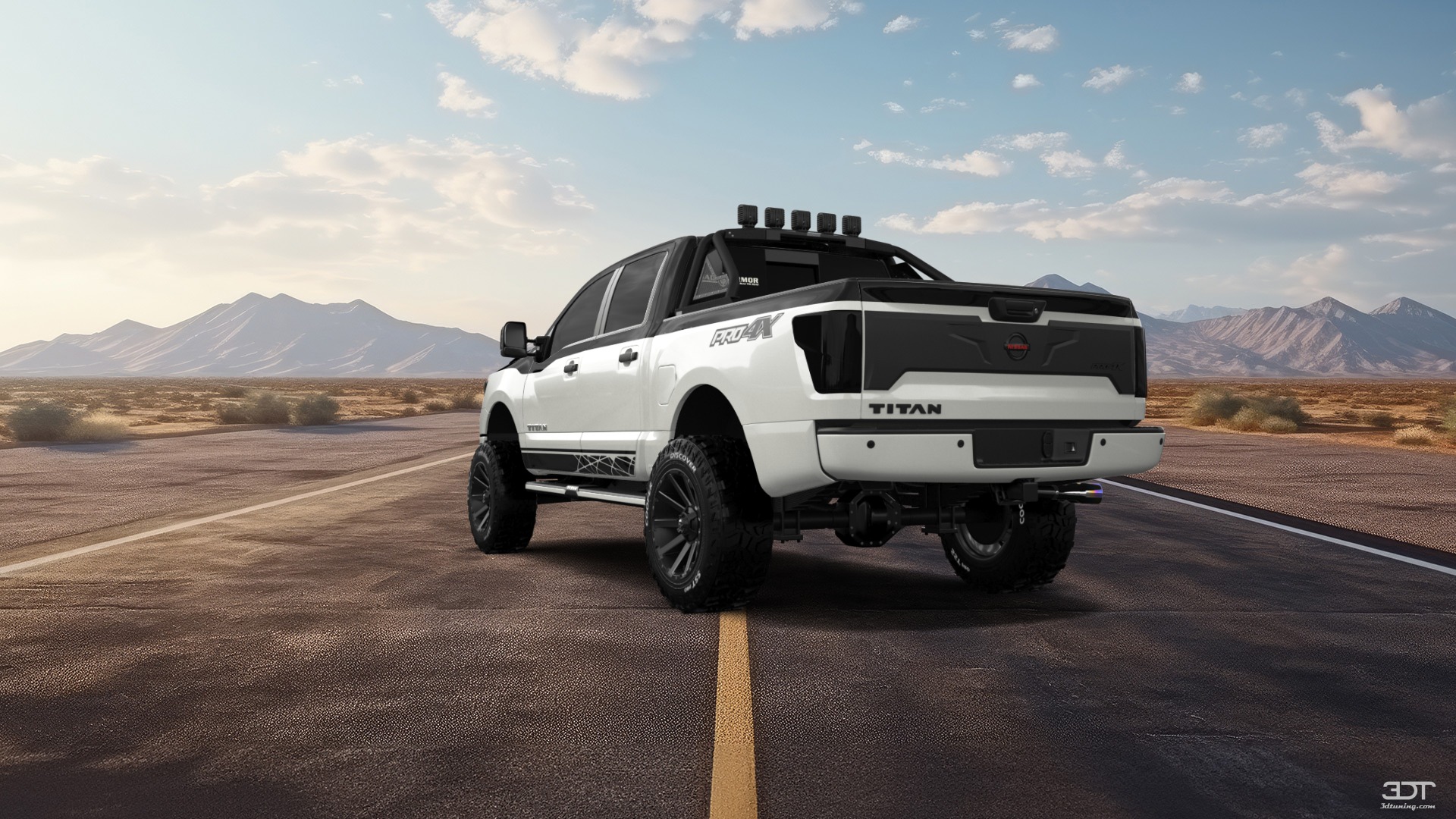 Nissan Titan 4 Door pickup truck 2021 Images