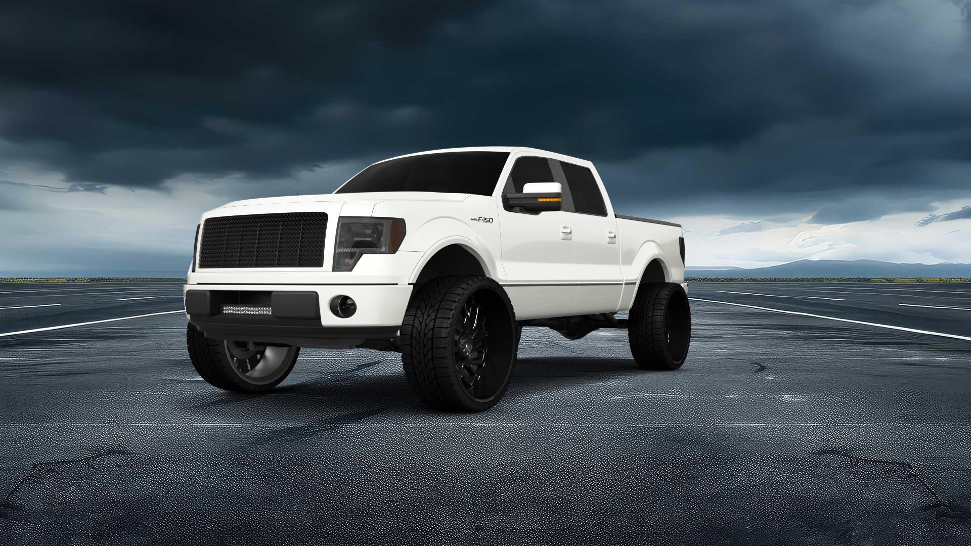 Ford F-150 Crew Cab 4 Door pickup truck 2013