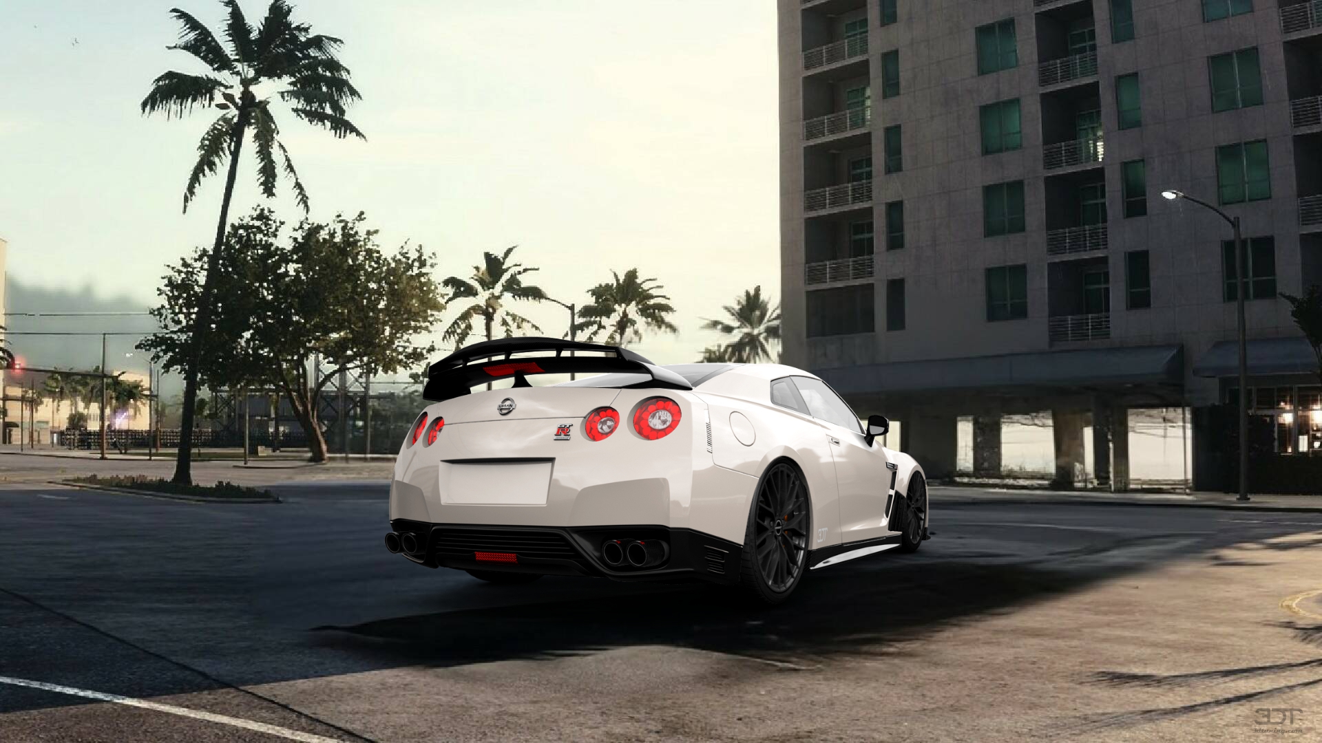 Nissan GT-R 2 Door Coupe 2010 Images