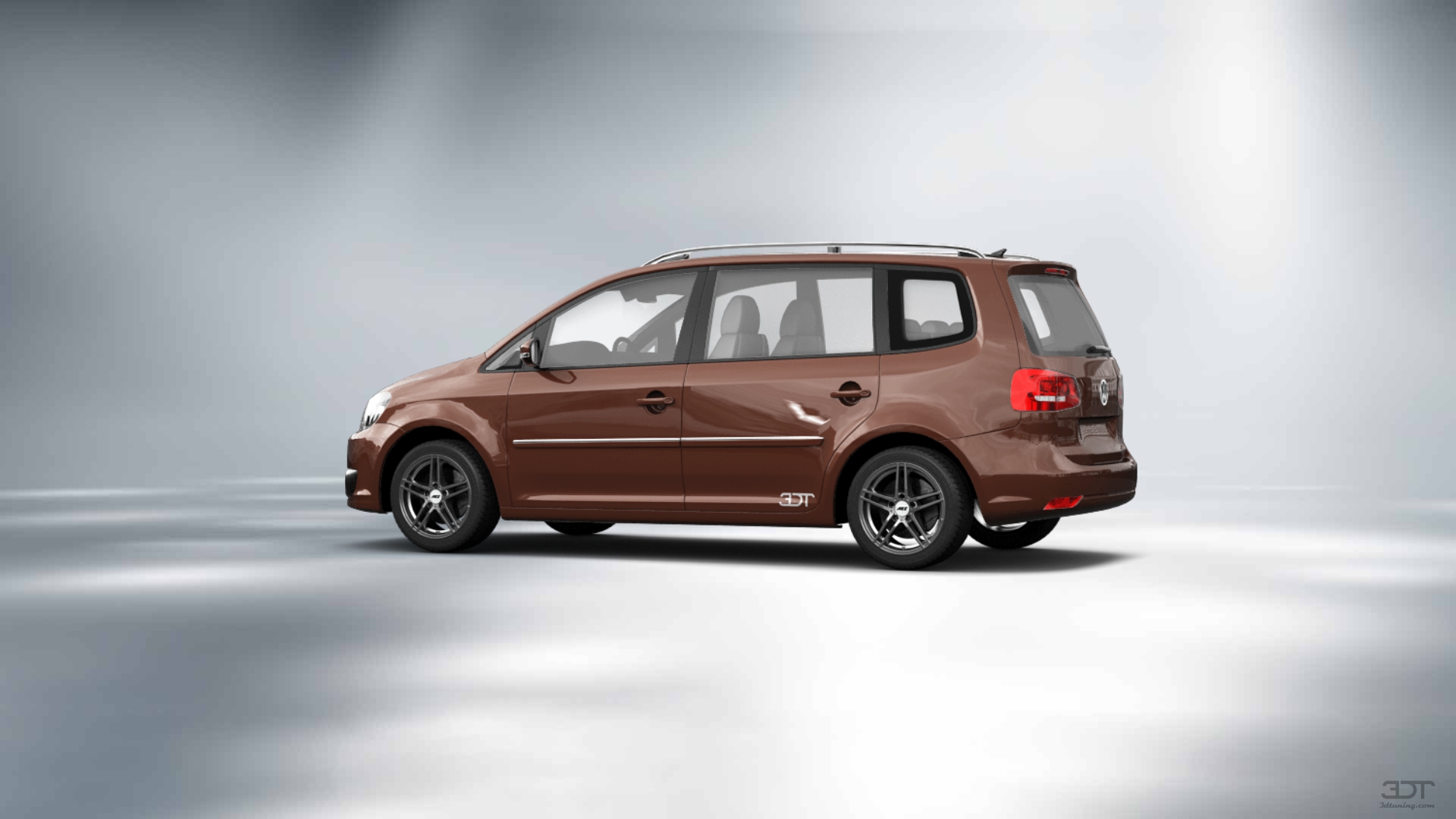 Volkswagen Touran 5-door MPV 2011