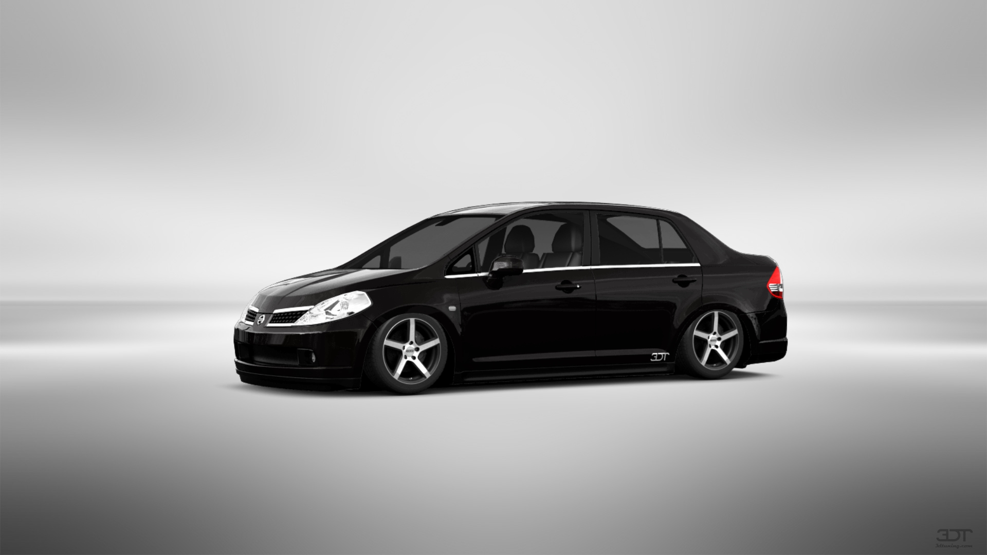 Nissan Tiida Sedan 2010 Images