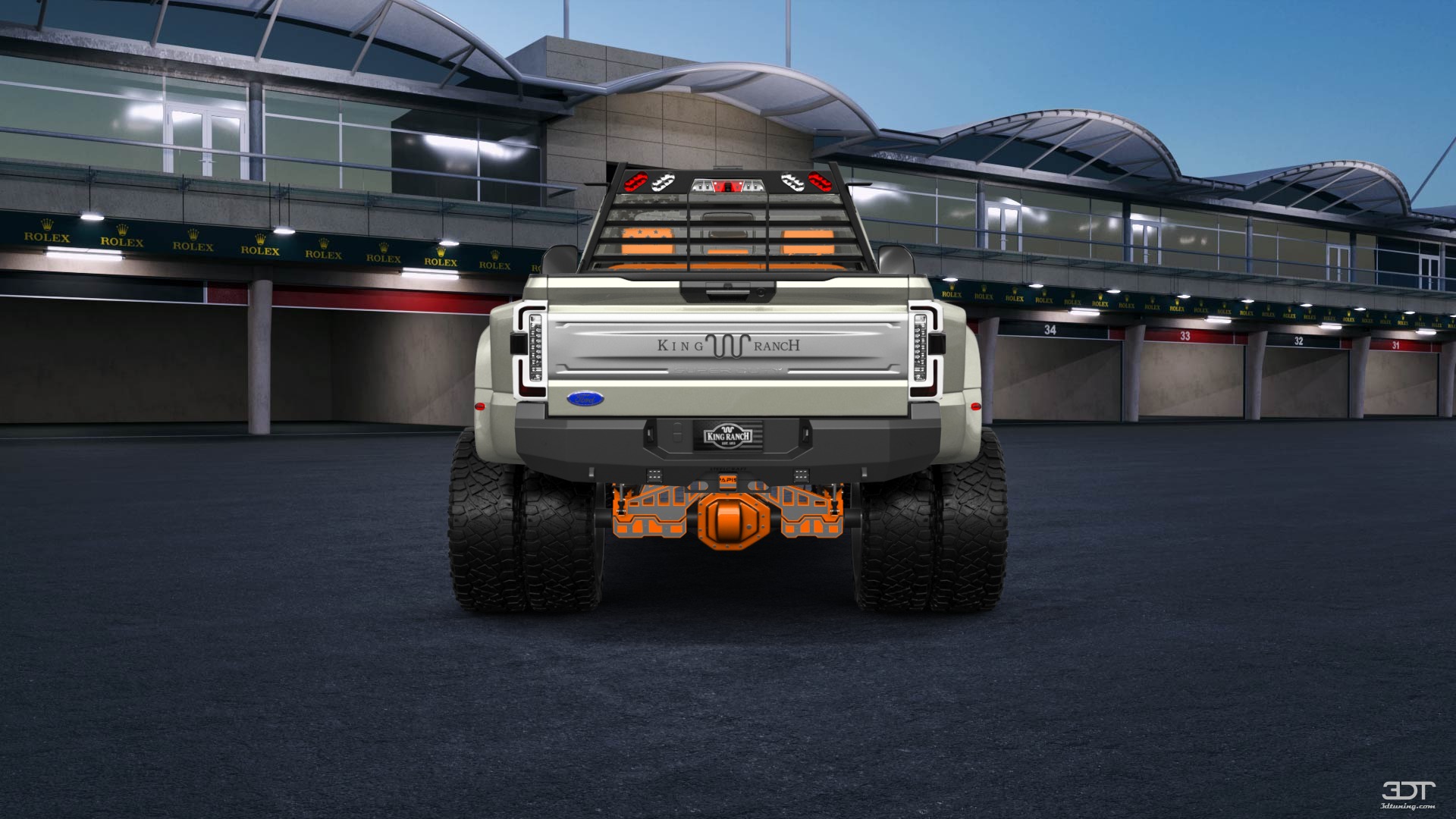 Ford F-350 DRW Crew Cab 4 Door pickup truck 2023 Images