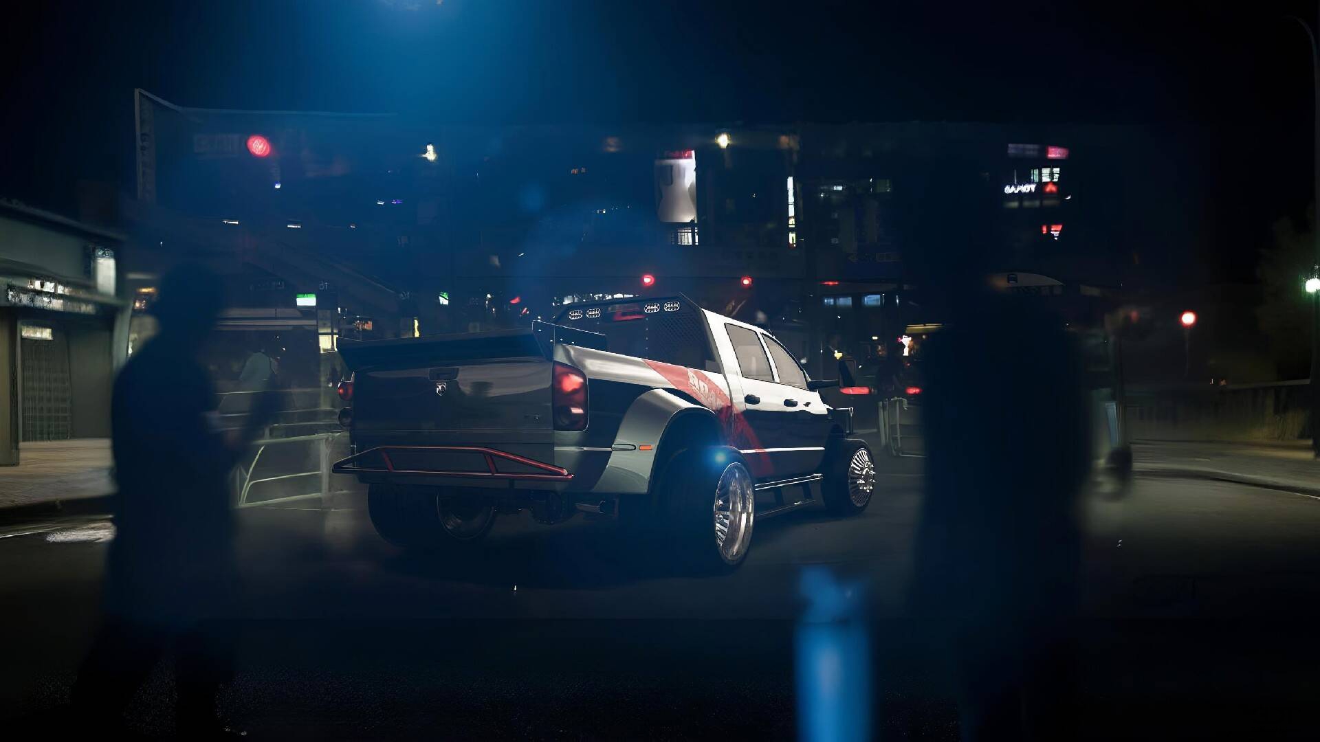 Dodge Ram 3500 Dually 4 Door pickup truck 2007