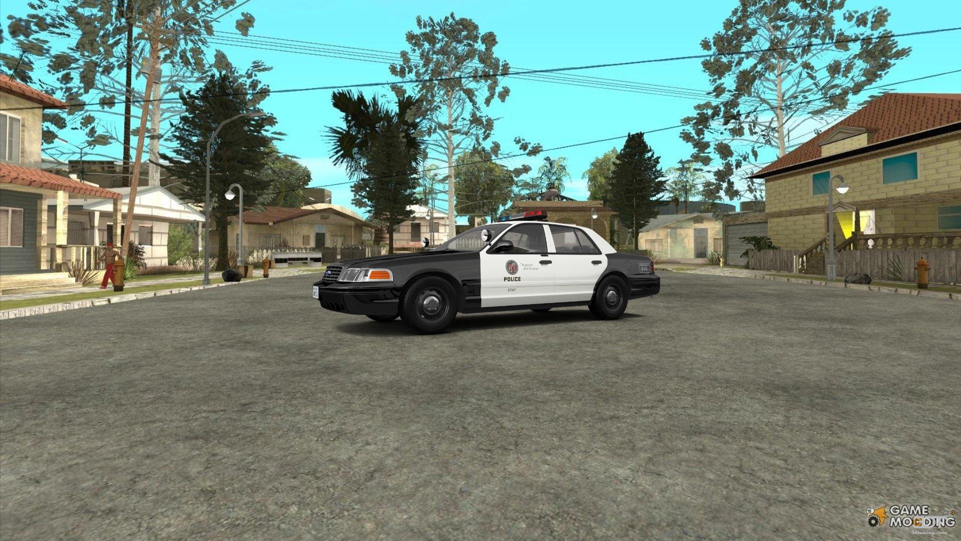 Ford Crown Victoria Sedan 2007 tuning