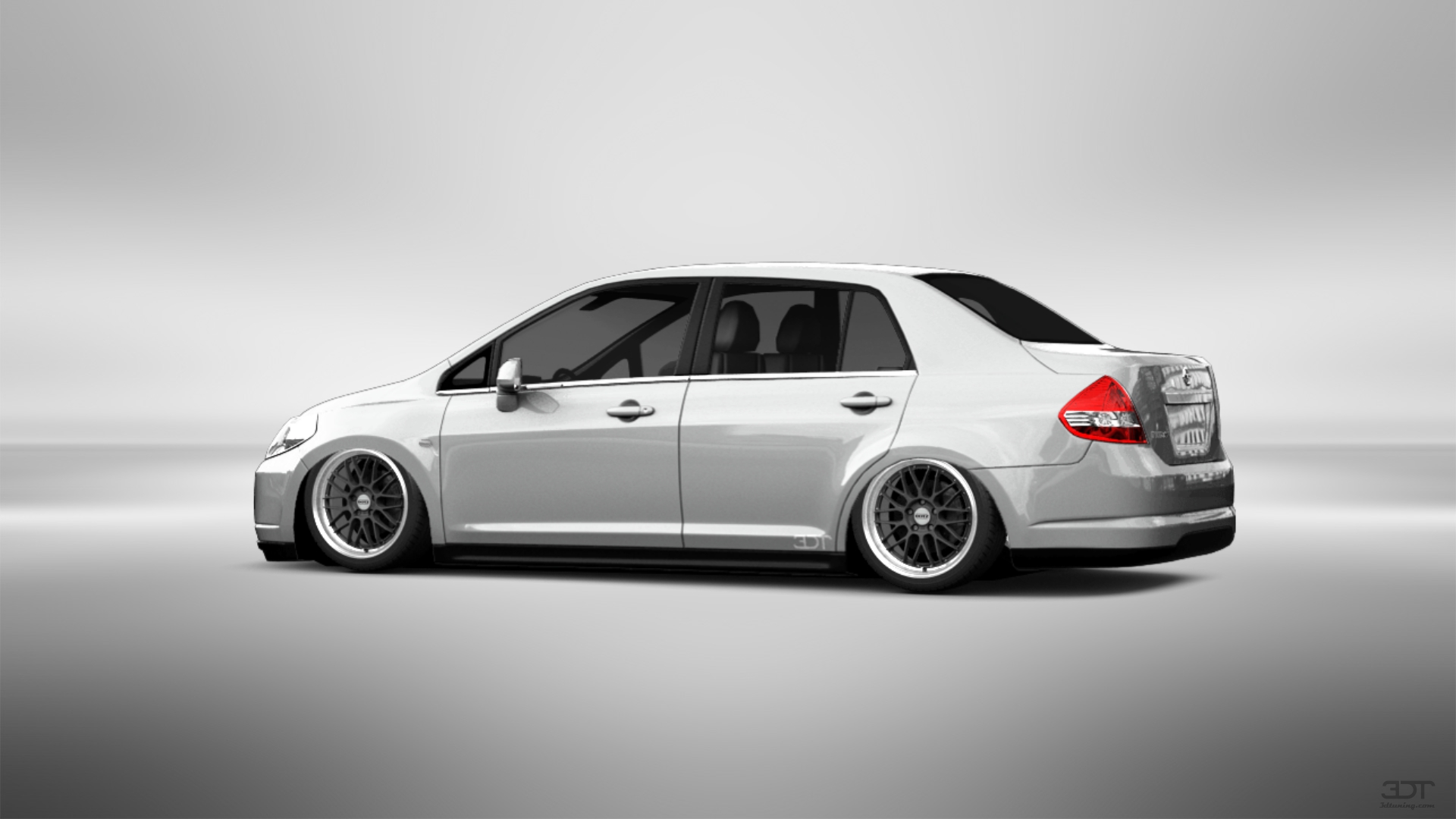 Nissan Tiida Sedan 2010 Images