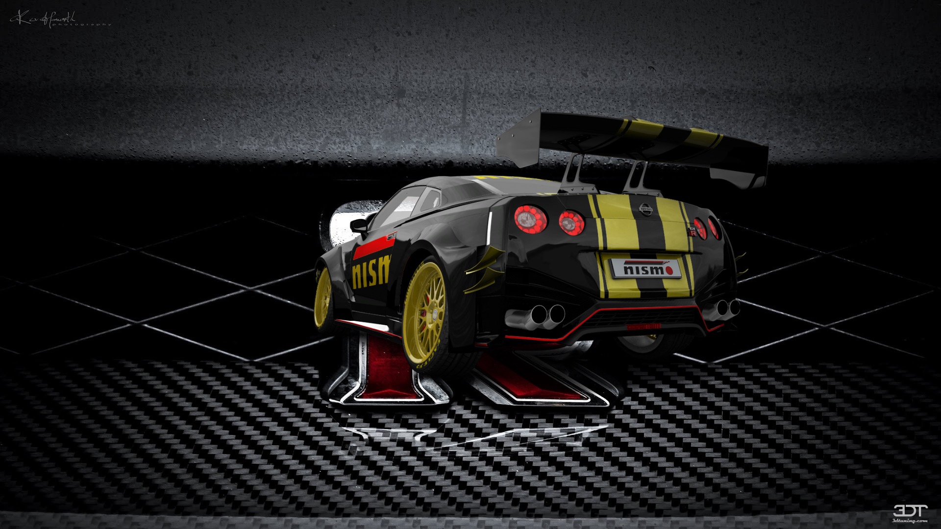 Nissan GT-R 2 Door Coupe 2010 Images