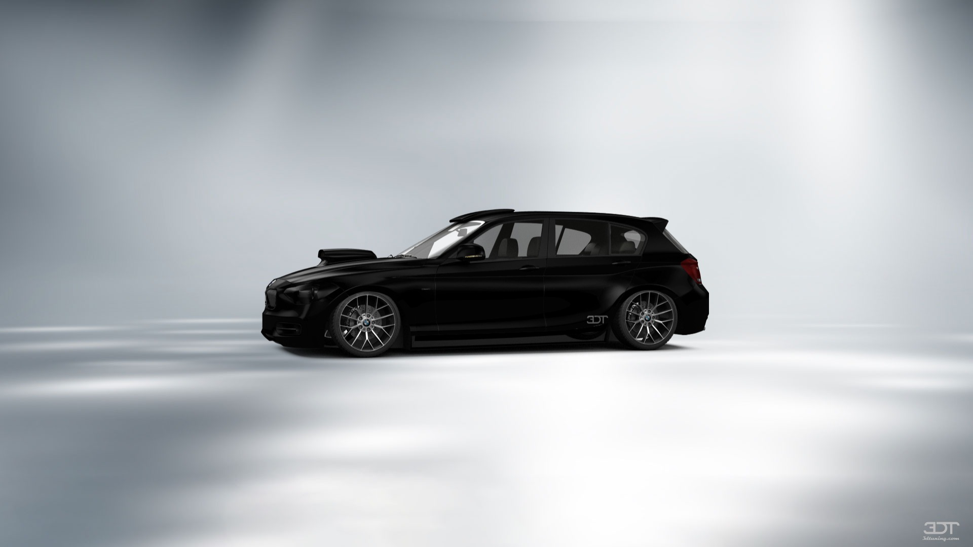 BMW 1 series 5 Door Hatchback 2011 Images