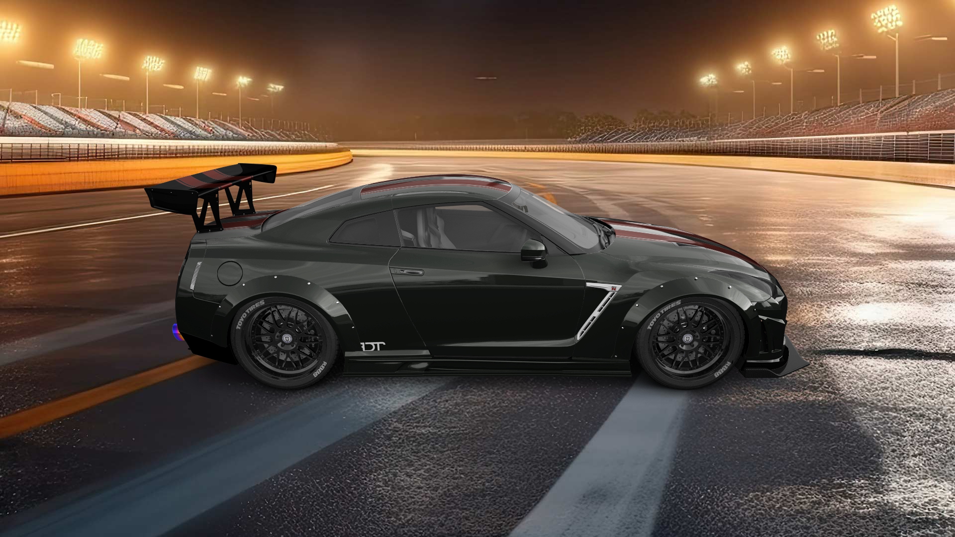 Nissan GT-R 2 Door Coupe 2010 Images
