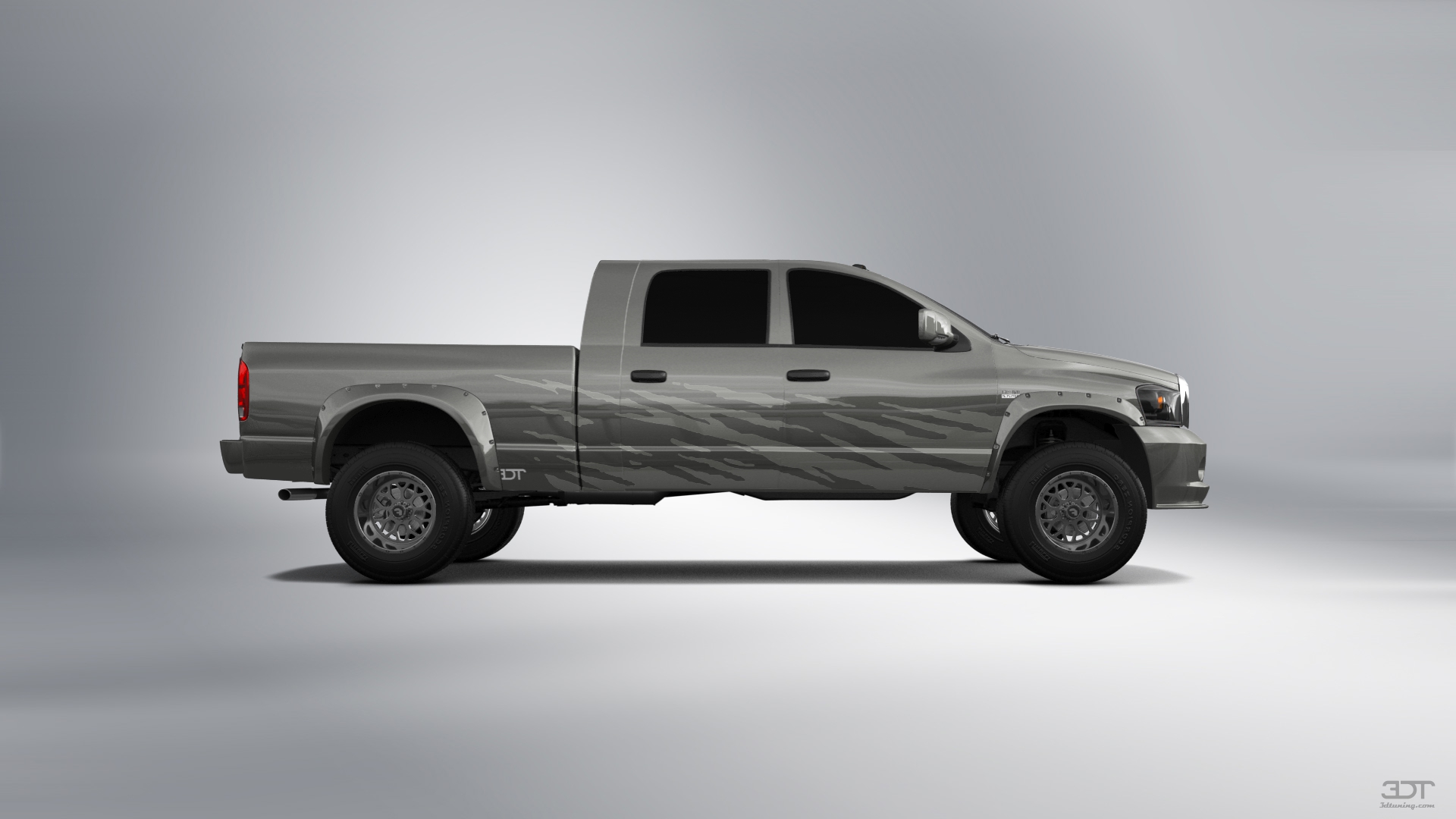 Dodge Ram 2500 4 Door pickup truck 2007