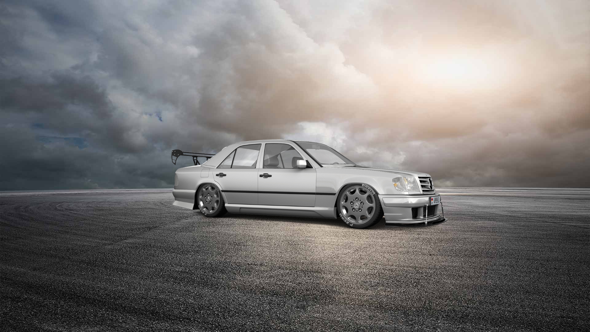 Mercedes E-Class Sedan 1984 tuning