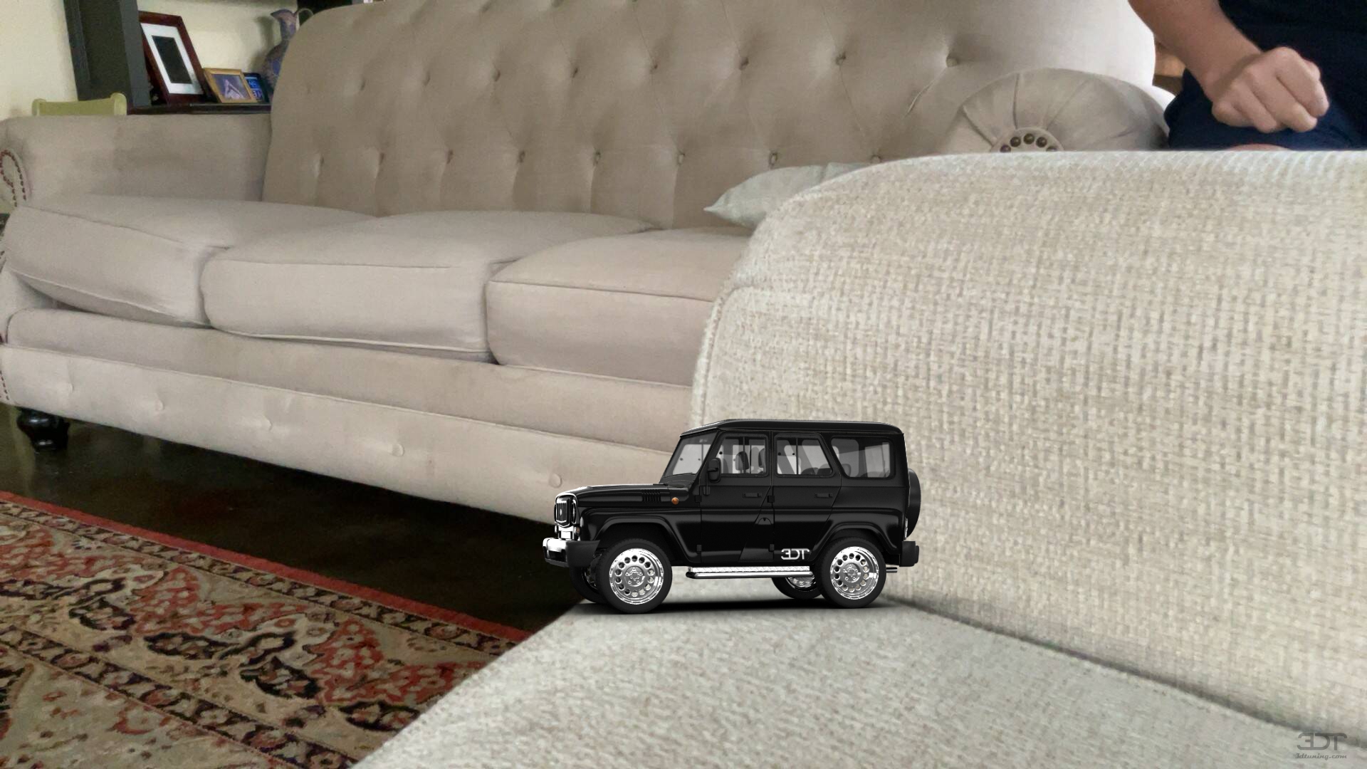 UAZ Hunter SUV 2012 Images