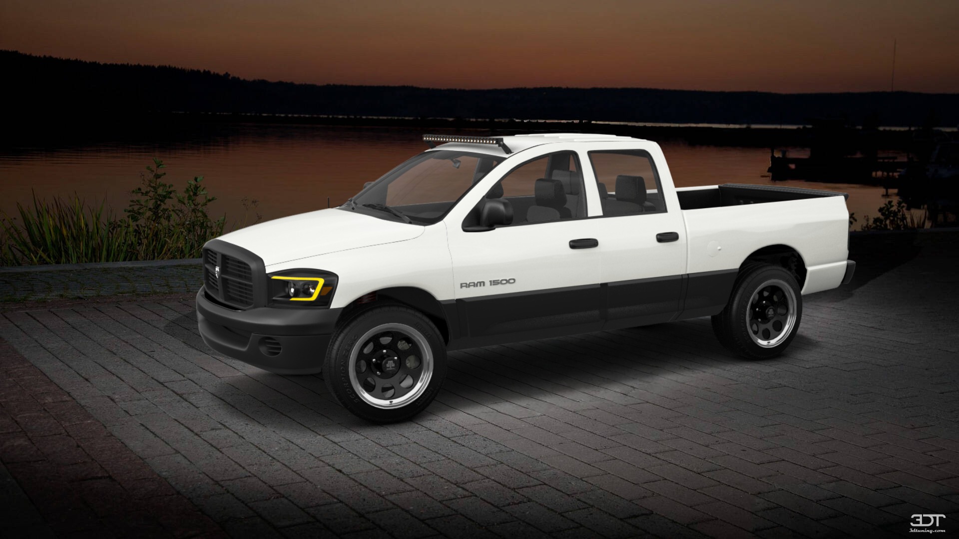 Dodge Ram 1500 Quad-Cab 4 Door pickup truck 2006