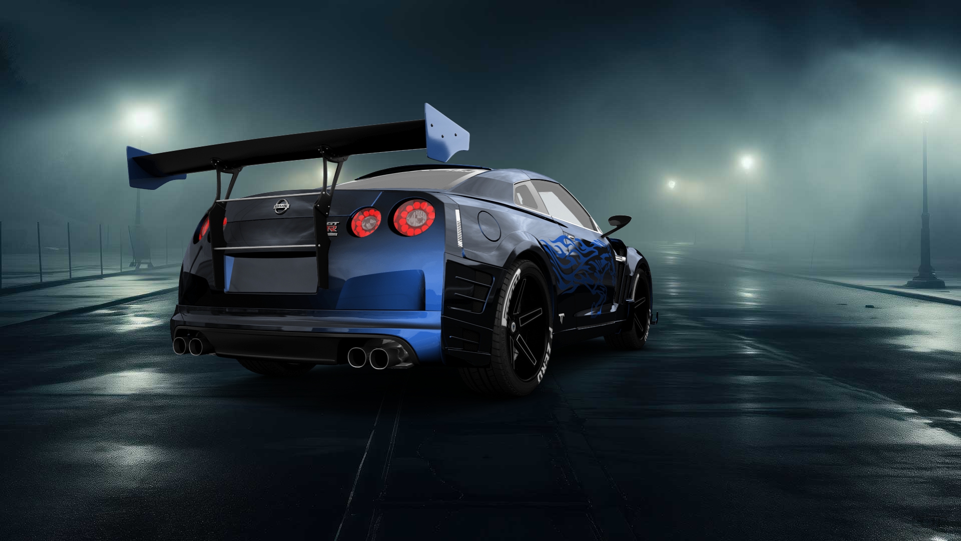 Nissan GT-R 2 Door Coupe 2010 Images