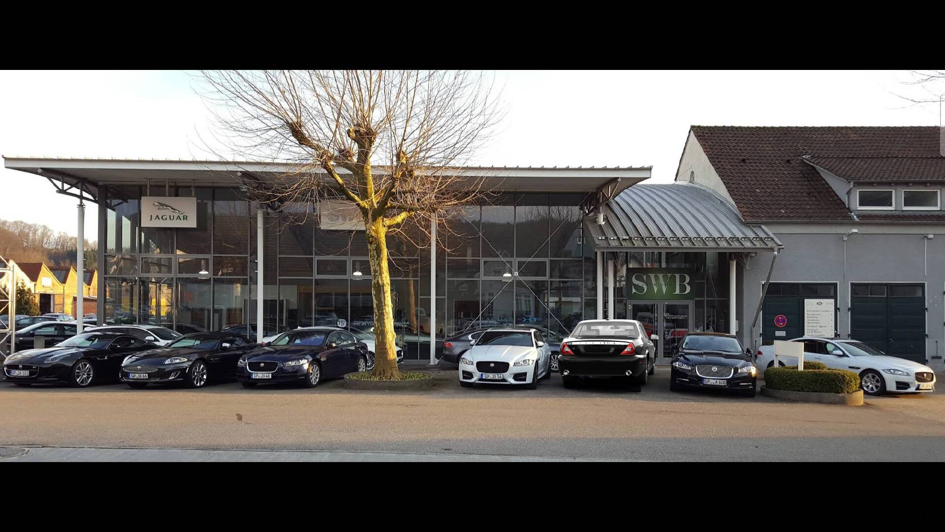 Jaguar XJ 4 Door Saloon 2008 Images