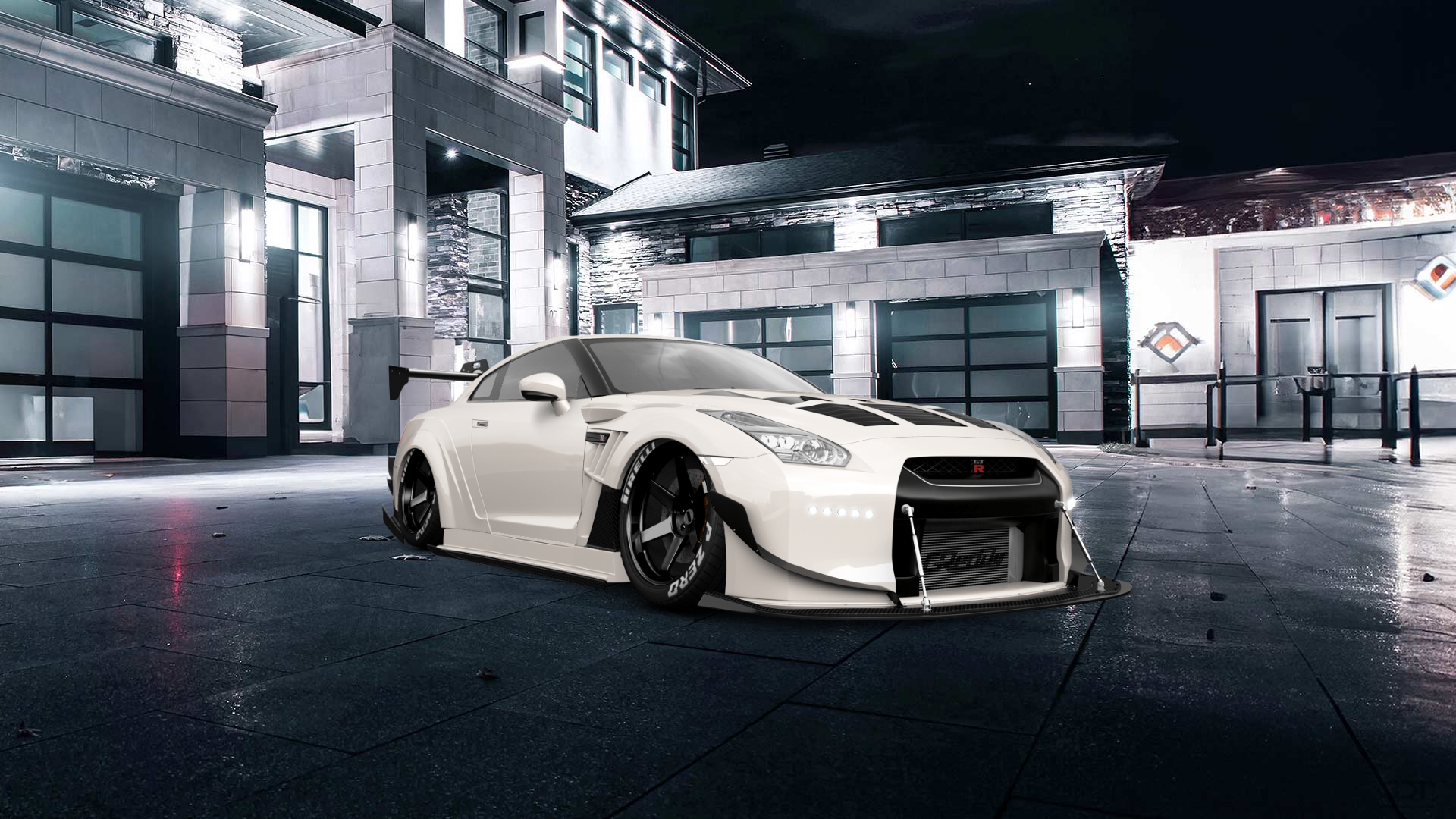 Nissan GT-R 2 Door Coupe 2010 Images