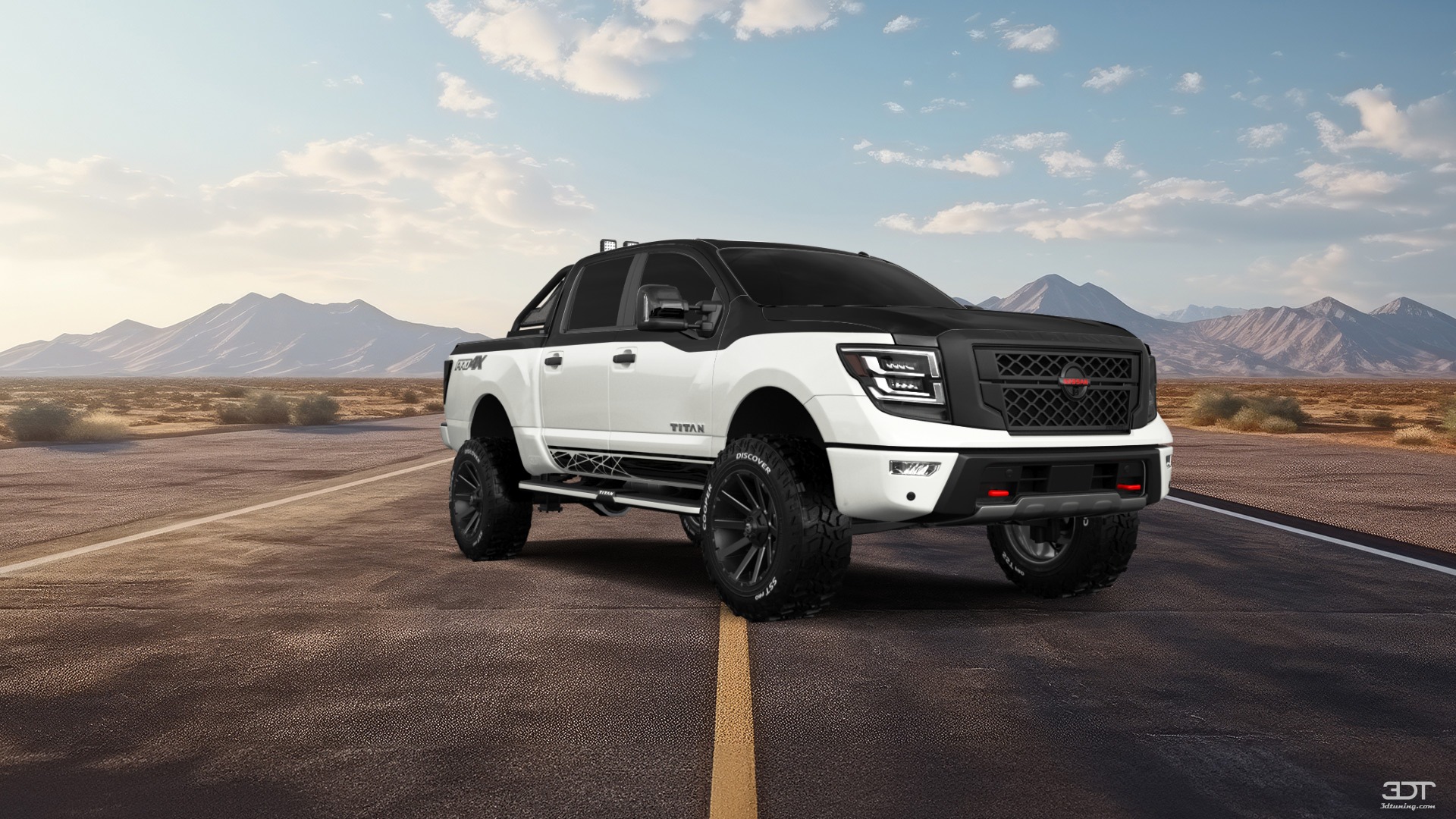 Nissan Titan 4 Door pickup truck 2021 Images